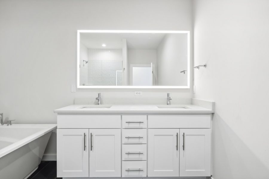Willow Unit Bathroom with Dual Sinks and Long Lighted Mirror