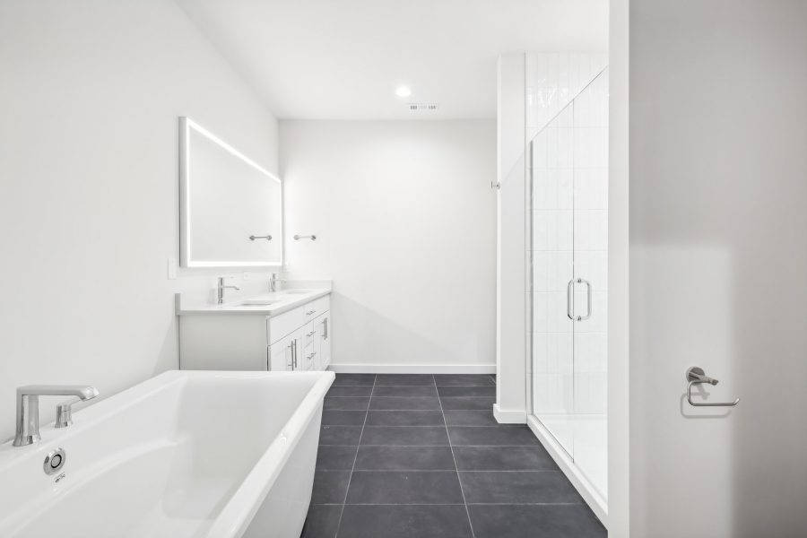 Alternate View of Willow Unit Bathroom